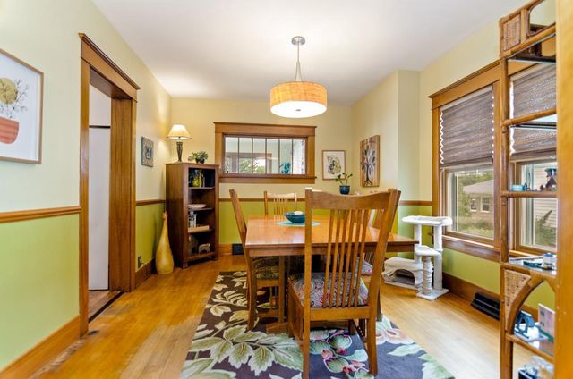 113 E BEACON AVENUE, New London, WI 54961
