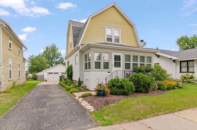 113 E BEACON AVENUE, New London, WI 54961
