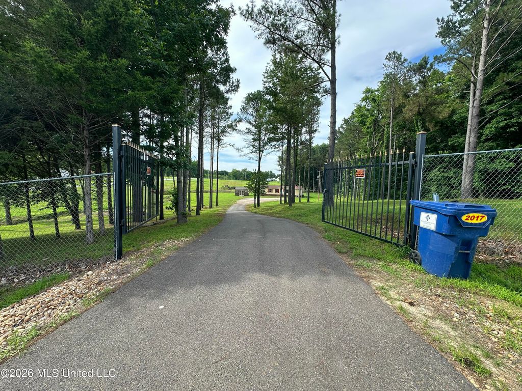 552 Bennett Circle, Byhalia, MS 38611 — photo 2