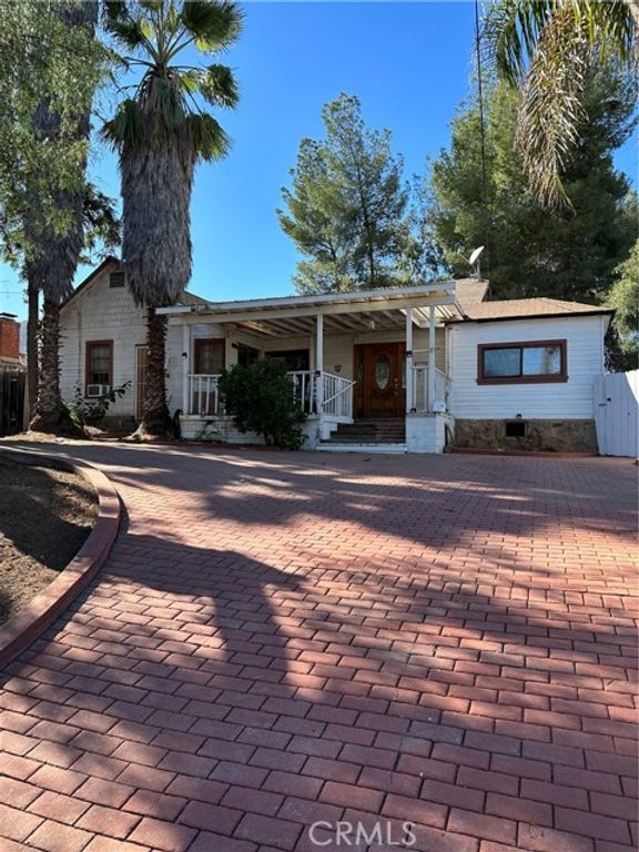 8622 Sunridge Drive SMART Real Estate