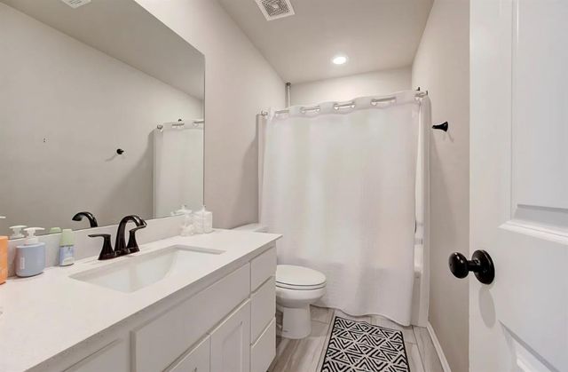11652 SW 12th Street, Yukon, OK 73099