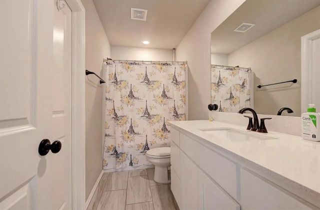 11652 SW 12th Street, Yukon, OK 73099