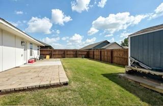 11652 SW 12th Street, Yukon, OK 73099