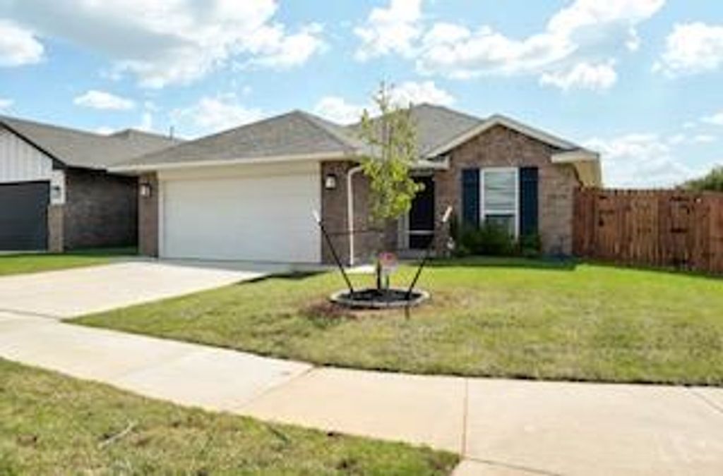11652 SW 12th Street, Yukon, OK 73099