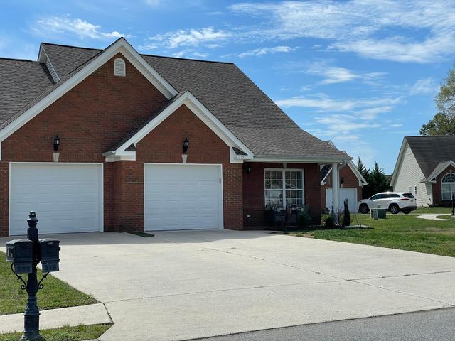 215 Briarstone Drive, Rossville, GA 30741