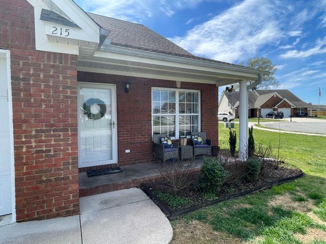 215 Briarstone Drive, Rossville, GA 30741