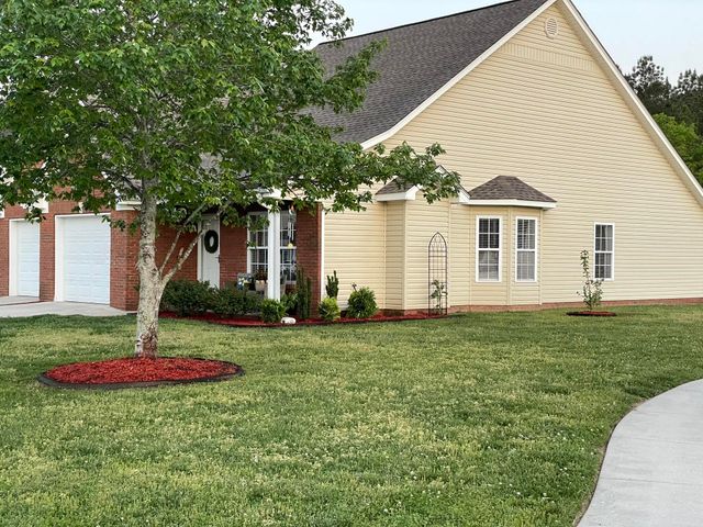 215 Briarstone Drive, Rossville, GA 30741
