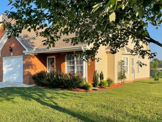 215 Briarstone Drive, Rossville, GA 30741