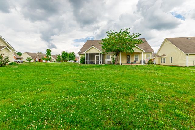215 Briarstone Drive, Rossville, GA 30741