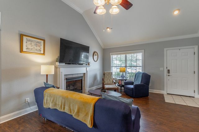 215 Briarstone Drive, Rossville, GA 30741