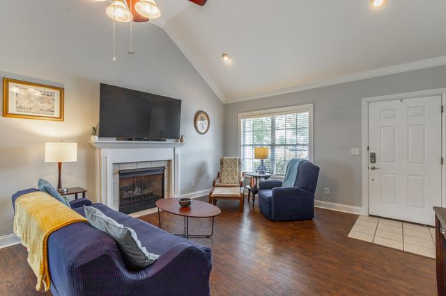 215 Briarstone Drive, Rossville, GA 30741