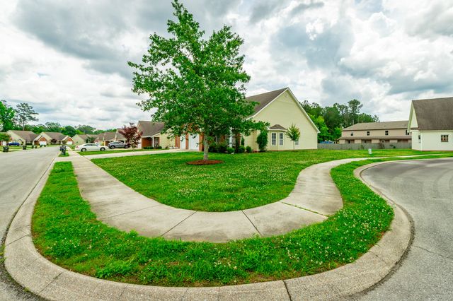 215 Briarstone Drive, Rossville, GA 30741