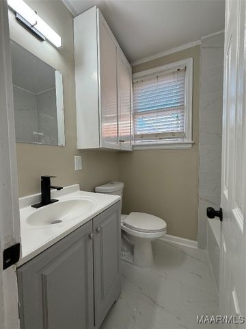 15 BRADLEY Drive, Montgomery, AL 36109