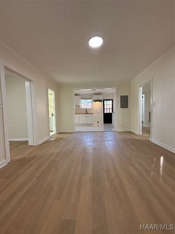 15 BRADLEY Drive, Montgomery, AL 36109