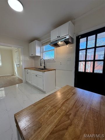 15 BRADLEY Drive, Montgomery, AL 36109