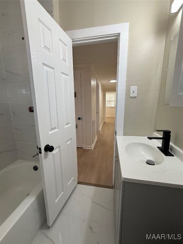 15 BRADLEY Drive, Montgomery, AL 36109