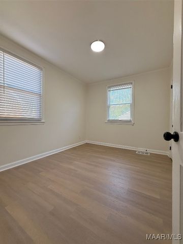 15 BRADLEY Drive, Montgomery, AL 36109