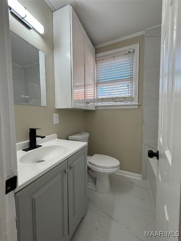 15 BRADLEY Drive, Montgomery, AL 36109