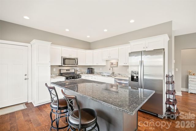 223 River Breeze Lane, Etowah, NC 28729
