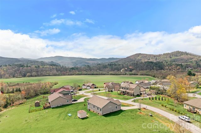 223 River Breeze Lane, Etowah, NC 28729