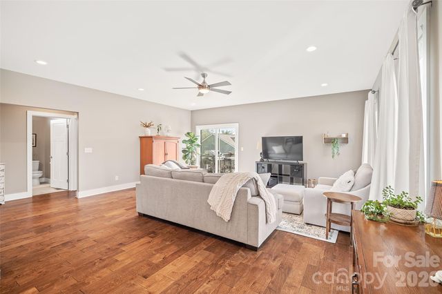 223 River Breeze Lane, Etowah, NC 28729