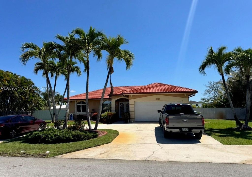 19531 SW 133rd Ave, Miami, FL 33177