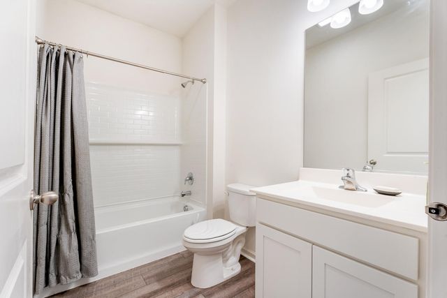 10414 Whitney Place, Crown Point, IN 46307