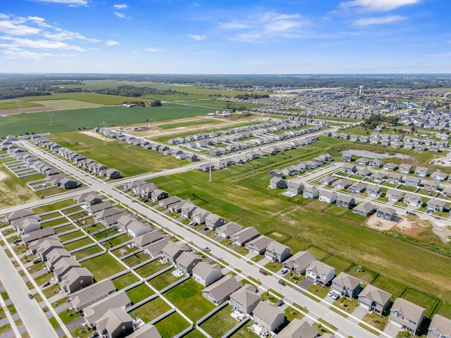 10414 Whitney Place, Crown Point, IN 46307