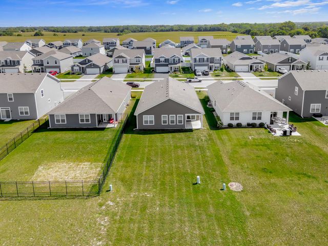 10414 Whitney Place, Crown Point, IN 46307