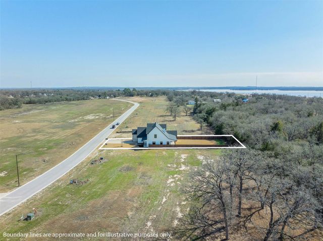 745 Lake Day DR, Somerville, TX 77879