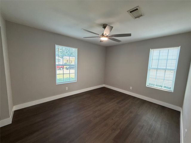 231 Elm Street, Hurst, TX 76053