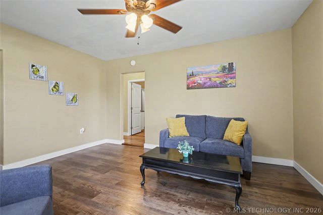 202 Radcliff Street, Locust Grove, OK 74352