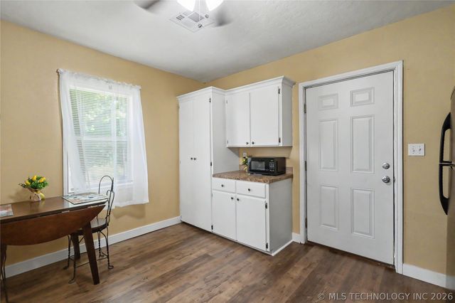202 Radcliff Street, Locust Grove, OK 74352