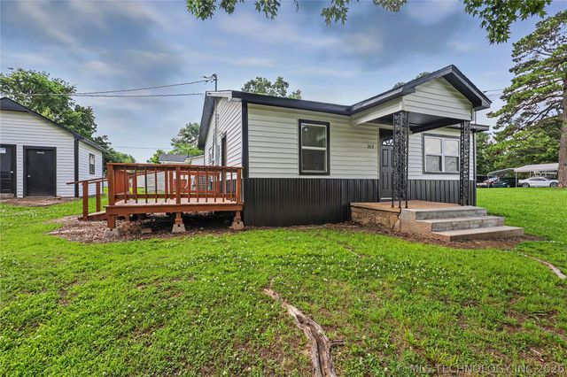 202 Radcliff Street, Locust Grove, OK 74352