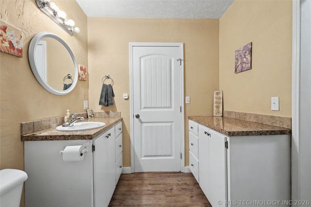 202 Radcliff Street, Locust Grove, OK 74352