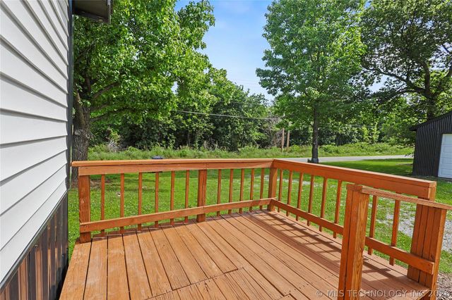 202 Radcliff Street, Locust Grove, OK 74352