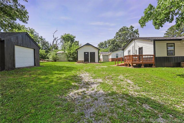 202 Radcliff Street, Locust Grove, OK 74352