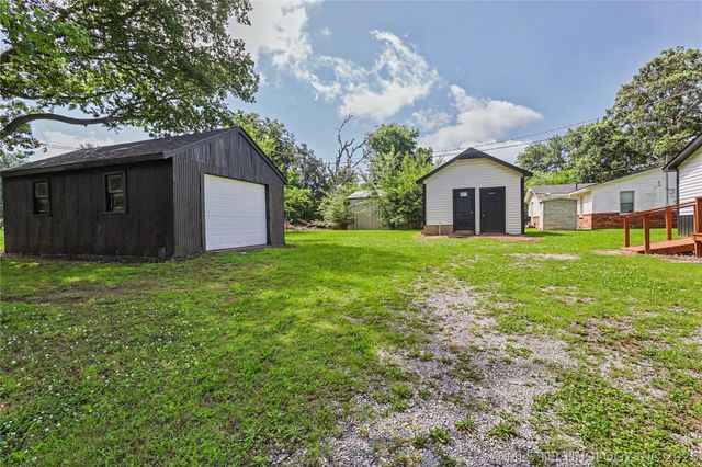 202 Radcliff Street, Locust Grove, OK 74352