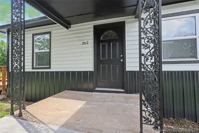 202 Radcliff Street, Locust Grove, OK 74352