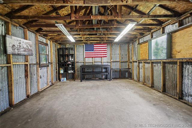 202 Radcliff Street, Locust Grove, OK 74352