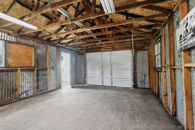 202 Radcliff Street, Locust Grove, OK 74352
