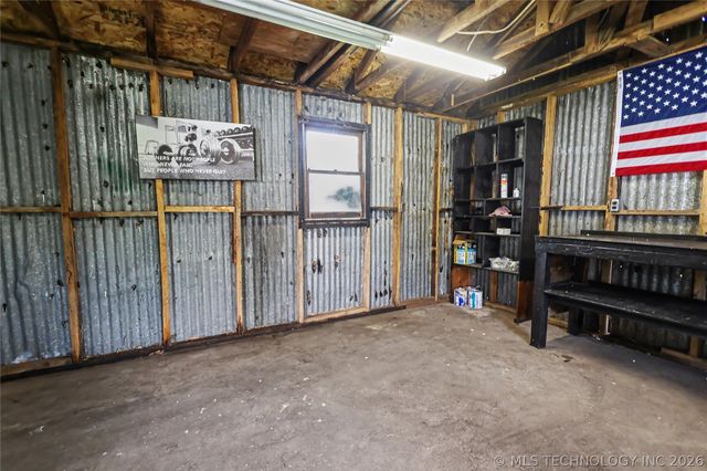 202 Radcliff Street, Locust Grove, OK 74352