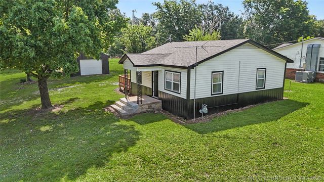 202 Radcliff Street, Locust Grove, OK 74352