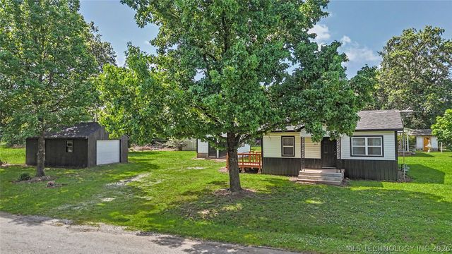 202 Radcliff Street, Locust Grove, OK 74352