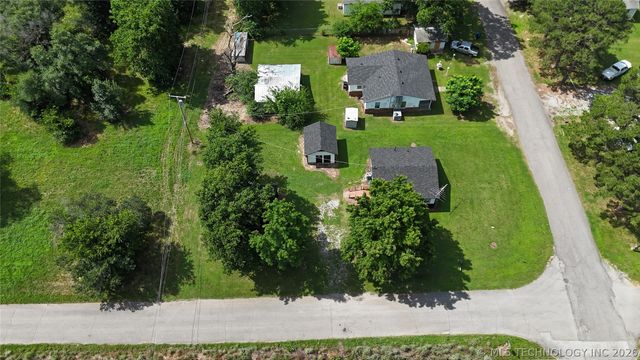 202 Radcliff Street, Locust Grove, OK 74352
