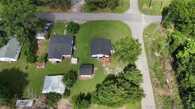 202 Radcliff Street, Locust Grove, OK 74352