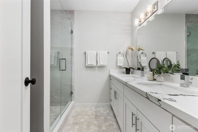 5216 40th Avenue SW, Seattle, WA 98136