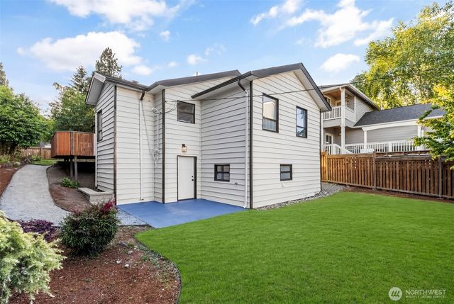 5216 40th Avenue SW, Seattle, WA 98136