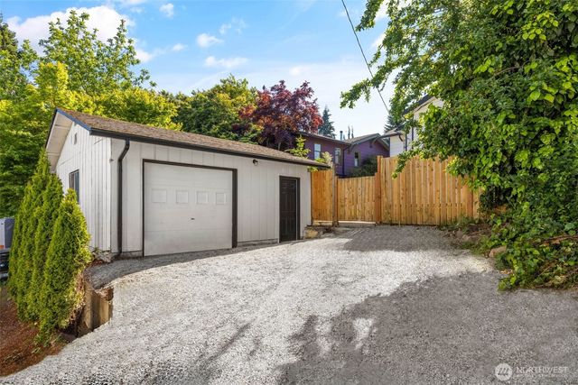 5216 40th Avenue SW, Seattle, WA 98136