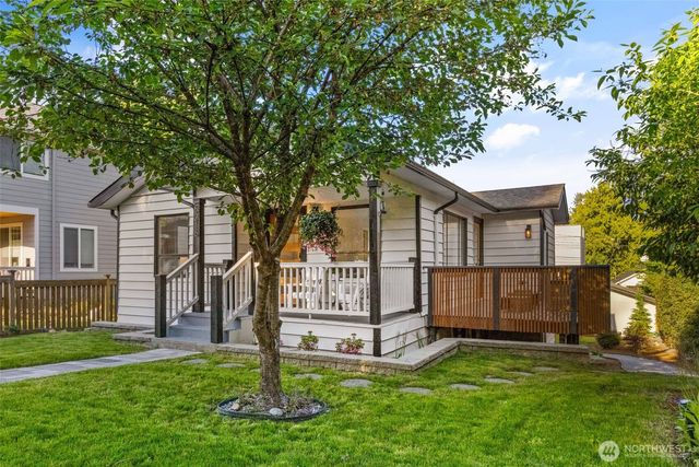 5216 40th Avenue SW, Seattle, WA 98136